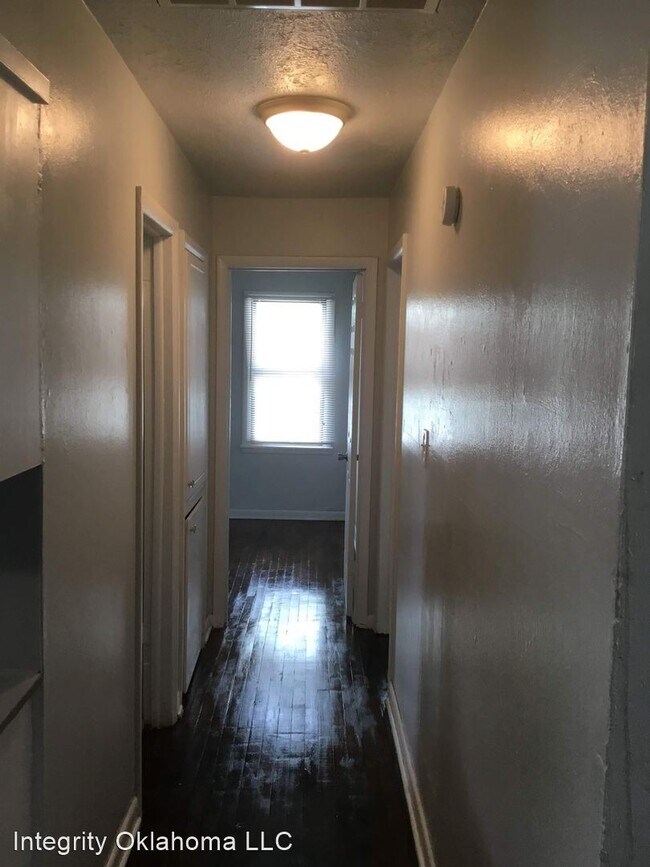 Building Photo - 3 br, 2 bath House - 12813 Northeast 36th ...