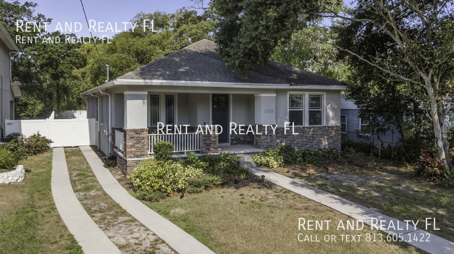**A QUIET TREASURE IN SEMINOLE HEIGHTS** House for Rent in Tampa, FL