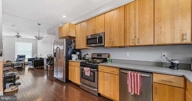 Foto del edificio - 647 S Belnord Ave