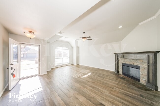 Building Photo - 2525 NW 194th St