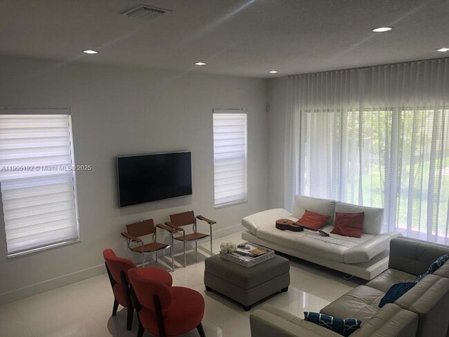 Foto del edificio - 9824 W 34th Ct