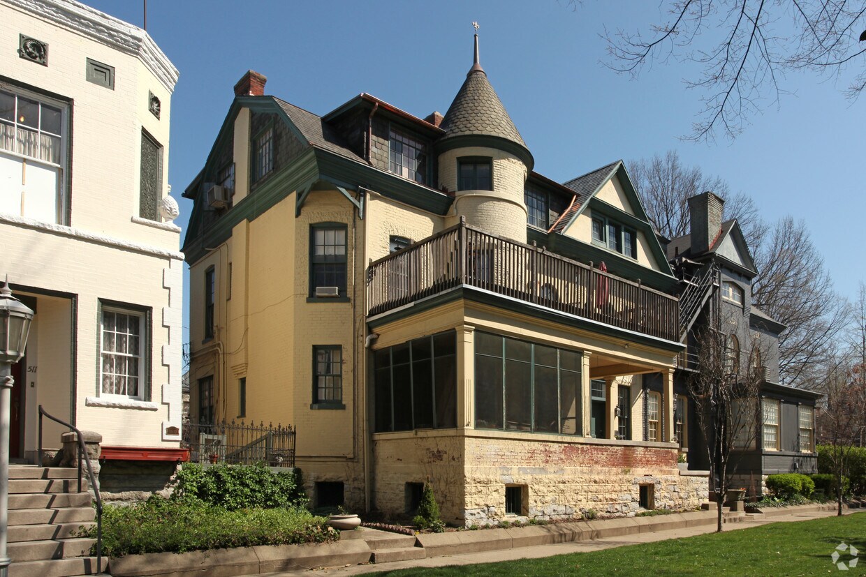 Primary Photo - 507-509 Belgravia Ct