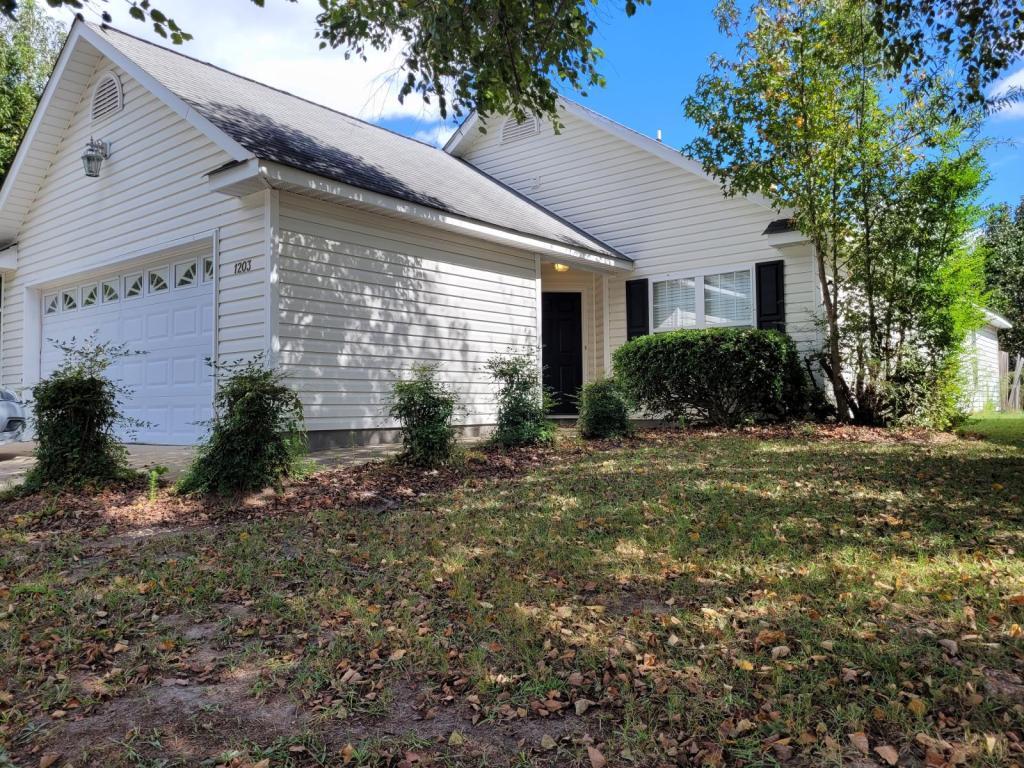 Photo - 1203 Wyngate Drive
