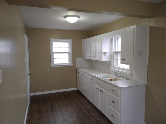 Foto del edificio - 1916 N C St