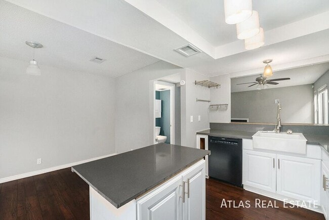 Building Photo - 1273 S Crystal Way