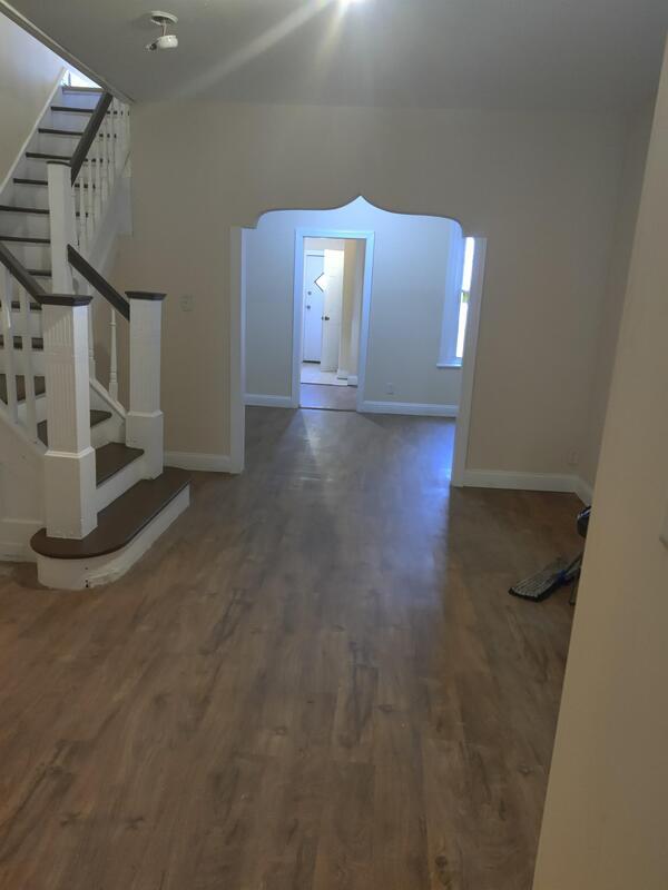 Building Photo - 349 Horton St