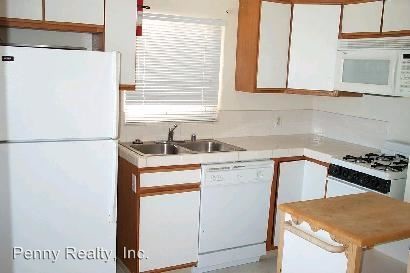 Building Photo - 3509 Ocean Front Walk