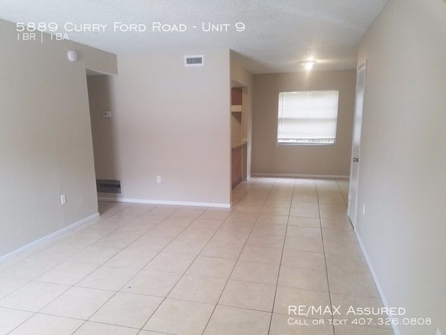 Building Photo - 5889 Curry Ford Rd