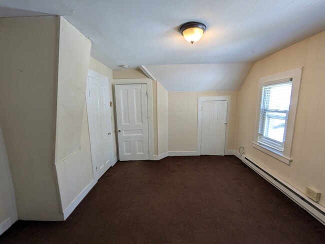 Building Photo - 90 Fairview Ave