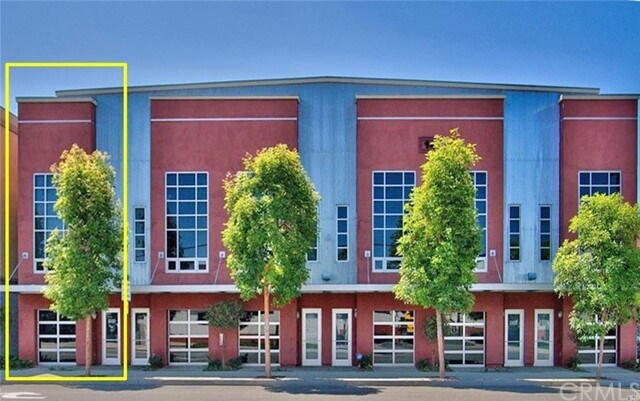 Foto del edificio - 940 E Civic Center Dr