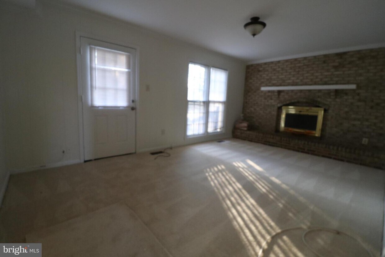 Primary Photo - 17601 Macduff Ave
