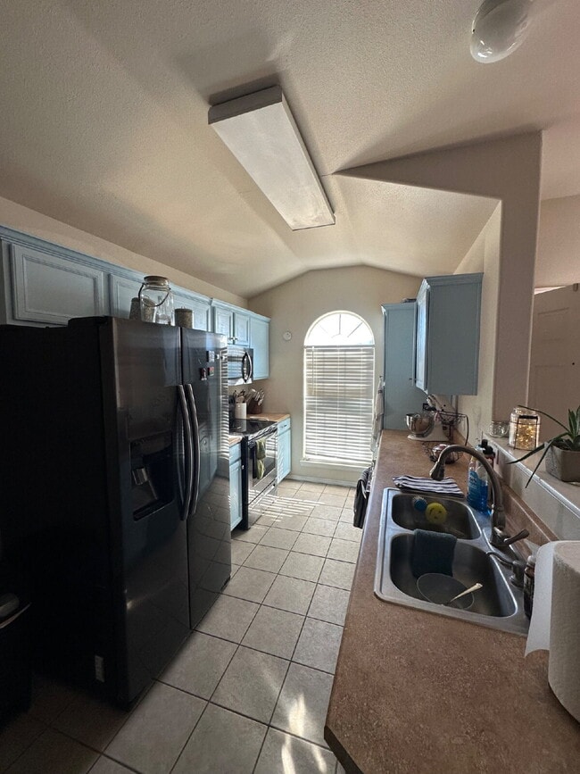 Building Photo - 3/2/2 in Frenship ISD!