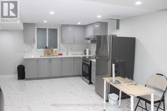 Building Photo - BSMT-21 JACKSONVILLE DRIVE