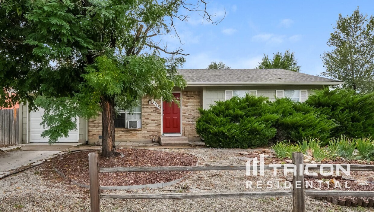 Foto principal - 2935 Clarendon Dr