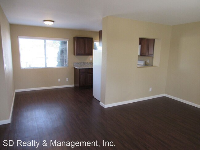 Building Photo - 4781 Seminole Dr