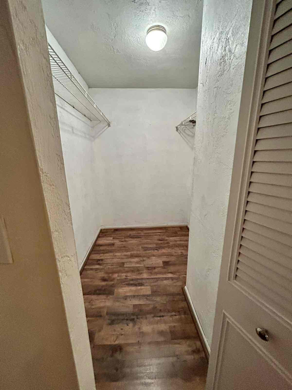 Building Photo - 715 SW 75th St