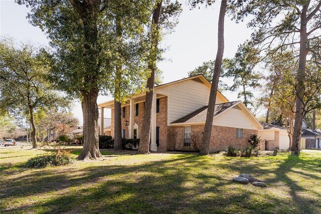 Building Photo - 8131 Dorrcrest Ln