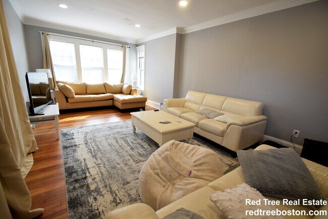 Foto del edificio - 235 Chestnut Hill Ave