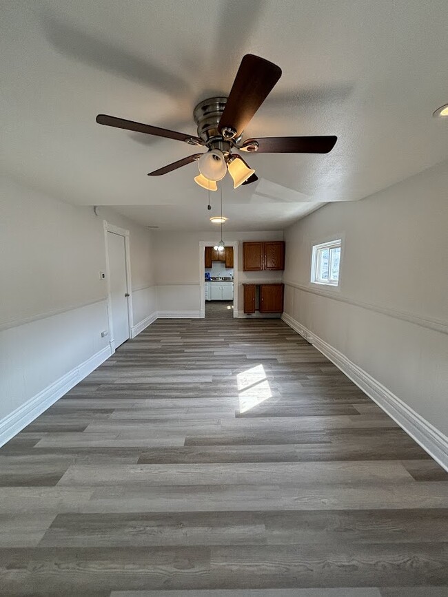 Building Photo - 201 Mackinaw St