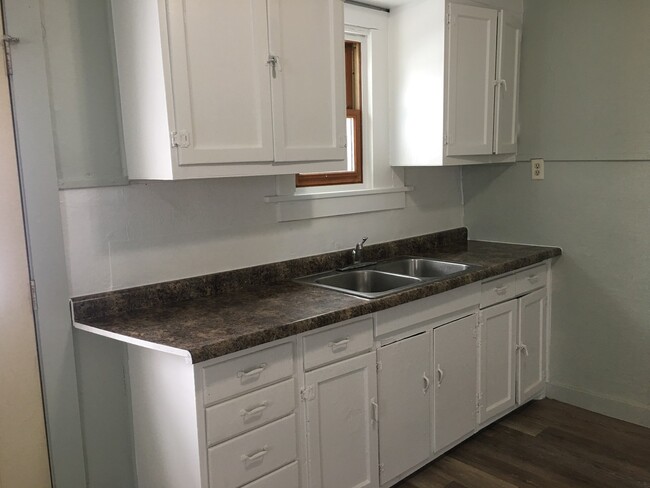 Foto del edificio - 1 bed 1 bath single family home in Wausau