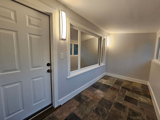 Photo - 2 Bed, 1 Bath Home in East Richmond Heights