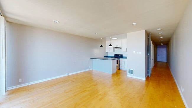 Building Photo - 653 Kansas St
