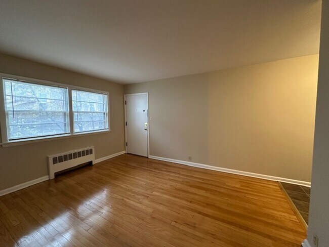 Foto del edificio - 3829 N Humboldt Blvd