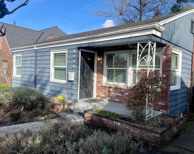 Foto del edificio - Welcome Home 2 BD/2BA Plus Large Finished ...