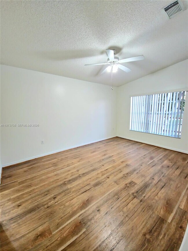 Foto del edificio - 16254 SW 100th Terrace