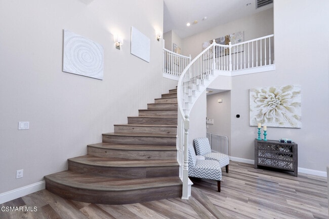 Building Photo - 3625 El Encanto Dr