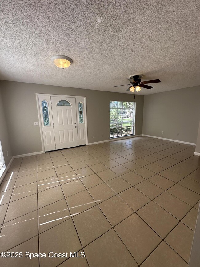 Building Photo - 686 John Hancock Ln