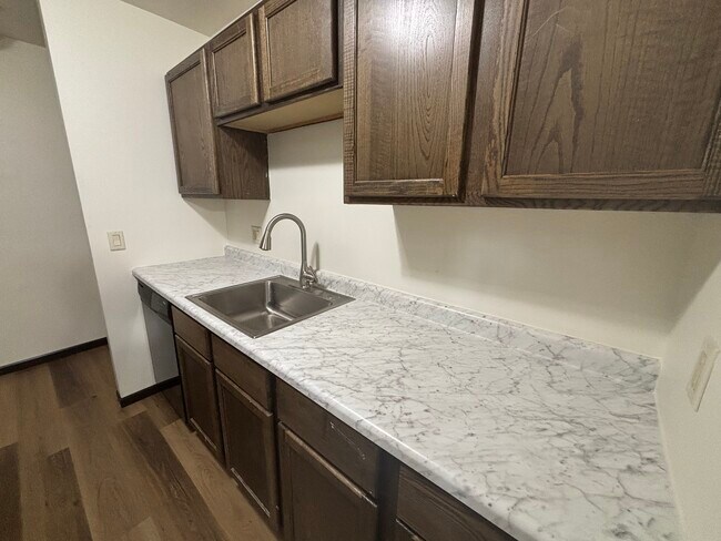 Foto del edificio - Sunset Lane Apartments