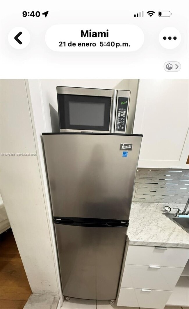 Building Photo - 3127 SW 21st St