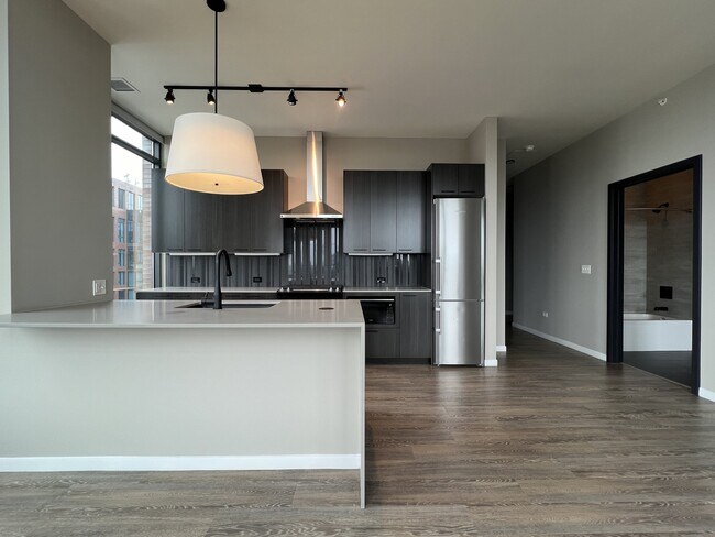 Foto del edificio - 932 W Washington Blvd