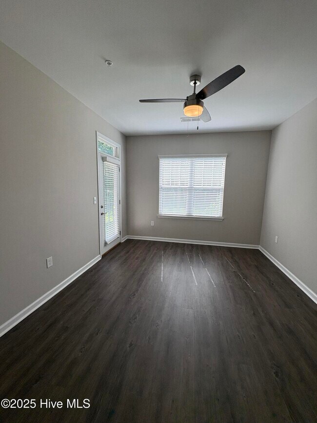 Foto del edificio - 5614 Lucas Ct