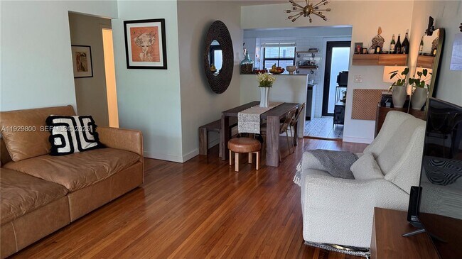 Foto del edificio - 2 NE 44th St