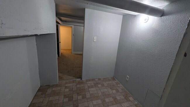 Foto del edificio - 400 E 9th St