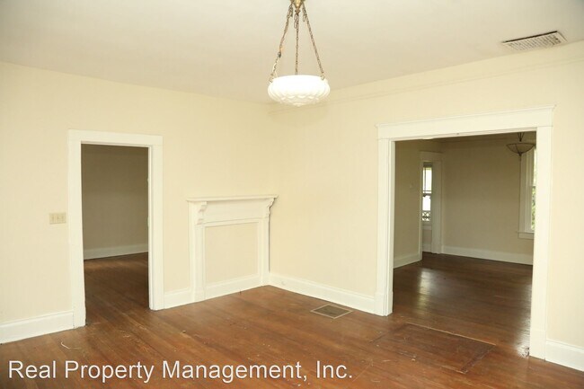 Building Photo - 3 br, 1 bath House - 221 9th St SW