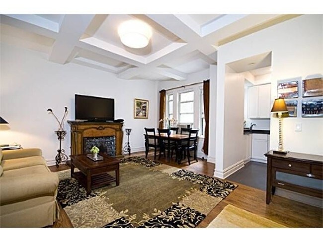Building Photo - 2151 Filbert St