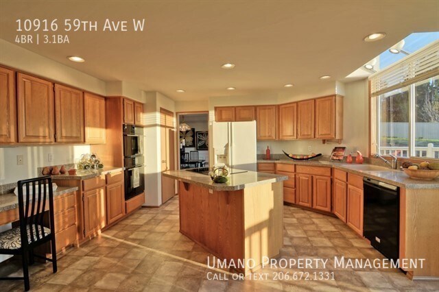 Foto del edificio - 10916 59th Ave W