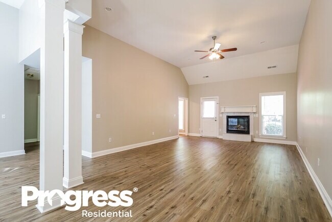 Foto del edificio - 3020 Olde Elizabeth Ln