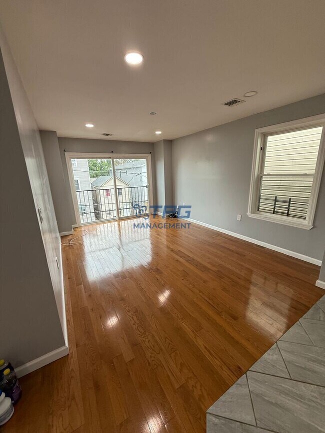 Foto del edificio - 495 S 18th St