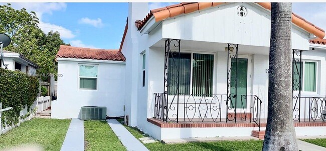 Foto del edificio - 2724 SW 34th Ct