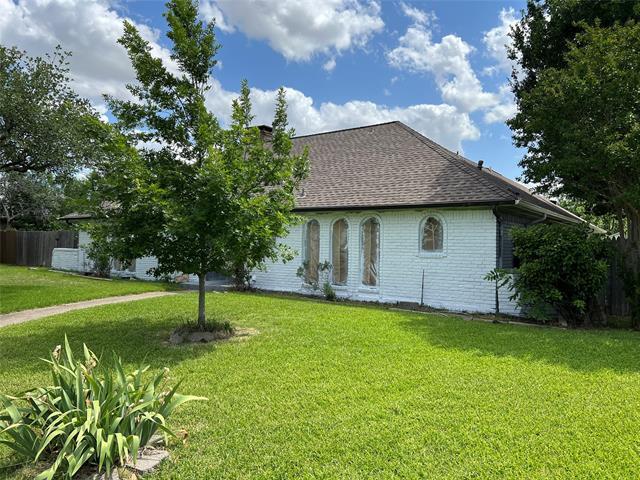 Building Photo - 1502 Northridge Dr