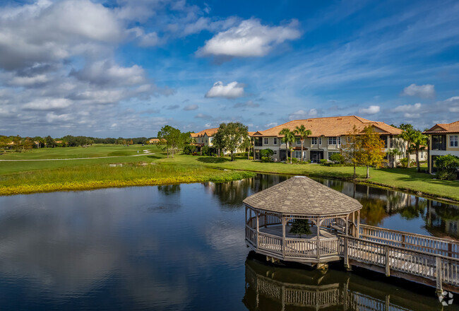 Building Photo - Miramar Links & Miramar Lagoons