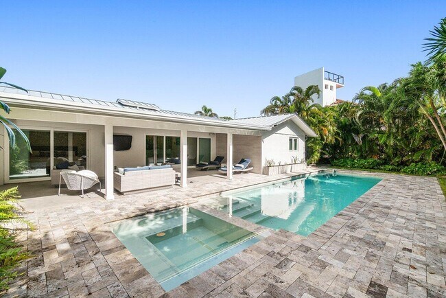 Foto del edificio - 5903 N Ocean Blvd