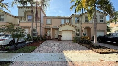 Building Photo - 4735 SW 164th Ave