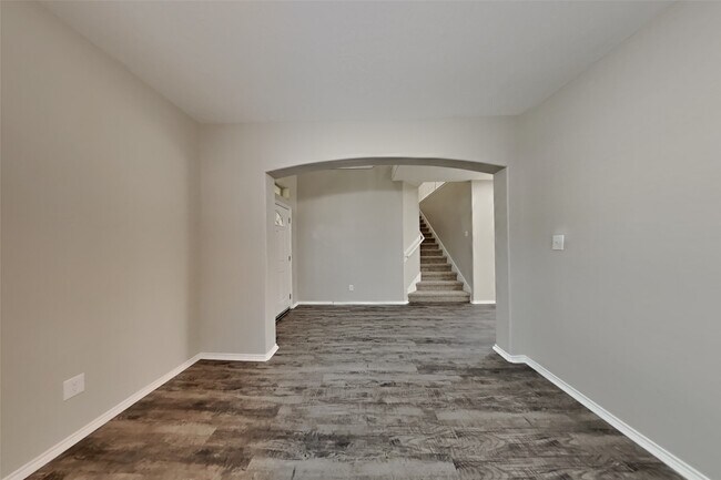 Building Photo - 5015 Mossy Bridge Dr