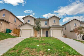 Building Photo - 120 Peruna Dr