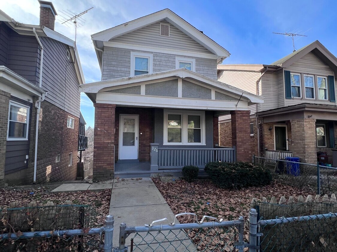 Primary Photo - Updated 2BR 1 bath house for rent